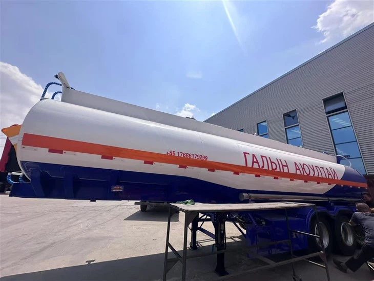 RUIYUAN Liters Carbon Steel Fuel Tank Semi-trailer